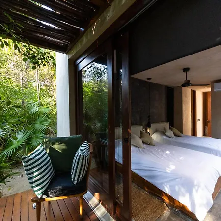 Casa Xik'nal - Luxury Front Villa