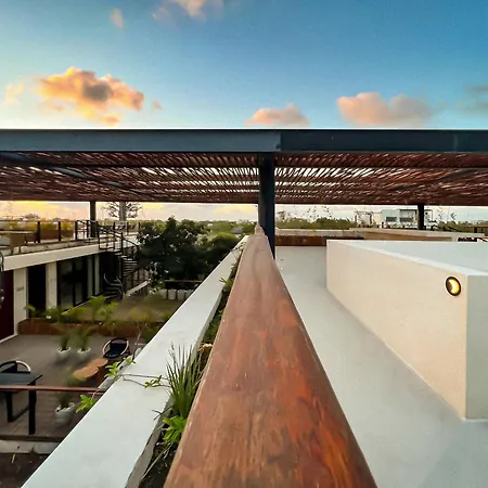 Rooftop Paradise 2br In Gated Community