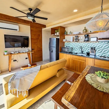 Luxury Romantic Getaway - 1 Bedroom - Steps From The - Bahia Tankah
