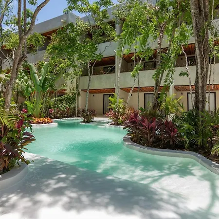 Jungle Gem With Swim-up Pool & Easy Paved Access Apartment Tulum