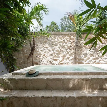 Privada 8 Villa *