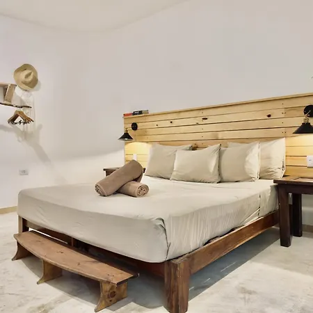 Oryx Hostal