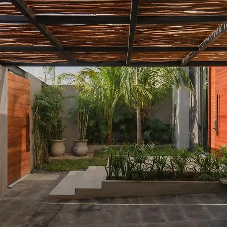 Niburu 4 Hab Exclusive House Villa