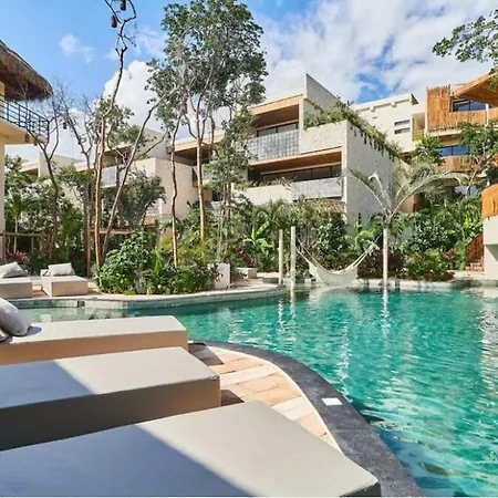 Adora Getaway Experience By Casa Paraiso Apartment *