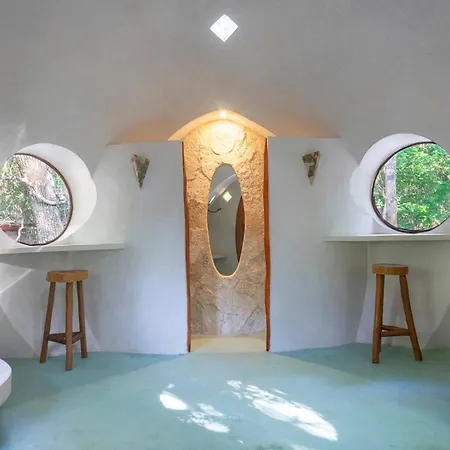 Unique Jungle Dome 2 Queen Beds * Tulum