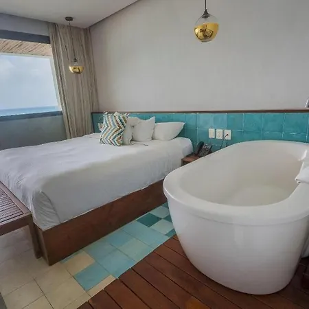 O Adults Only Hotel 4*