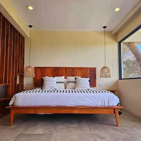 Ph Balcony With Jacuzzi, Gym & Pool