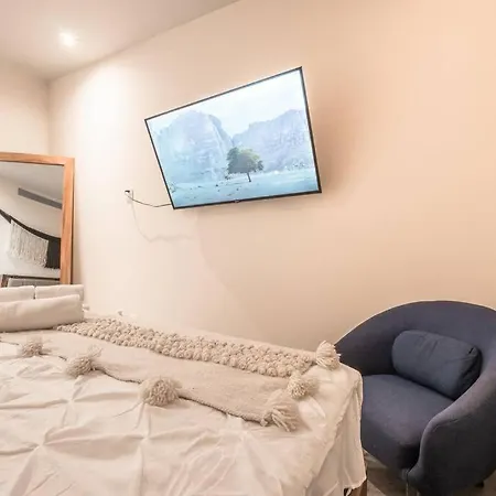 Mistiq Luxury Getaway Villa *