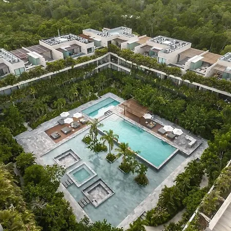 Mistiq Luxury Getaway