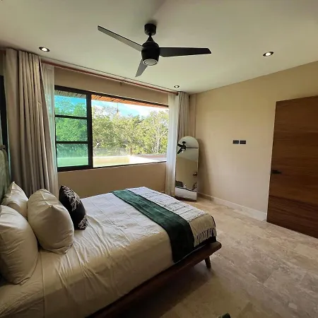 Charming Boutique Jungle Views Private Pool Apartment *