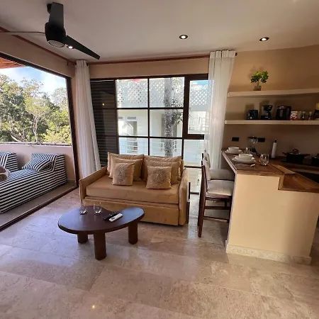 Charming Boutique Jungle Views Private Pool