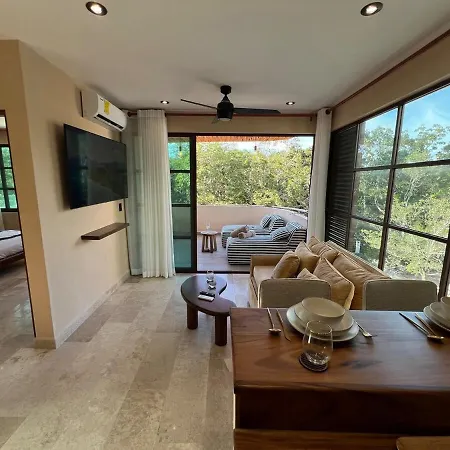 Apartment Charming Boutique Jungle Views Private Pool *