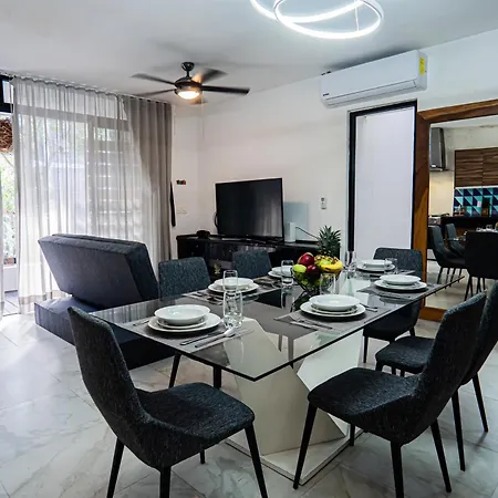 Two-condos House In Great Location With Rooftop And Pool And Bbq
