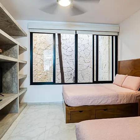 Сasa de vacaciones Two-condos House In Great Location With Rooftop And Pool And Bbq Tulum