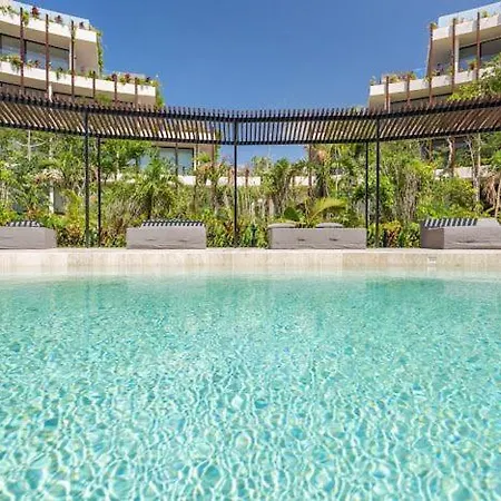 Luxury - Stunning Pool View & Amenities Apartamento Tulum