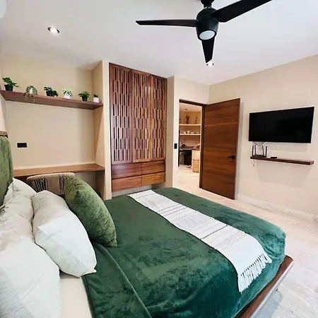 Charming Boutique Jungle Views Private Pool Apartment