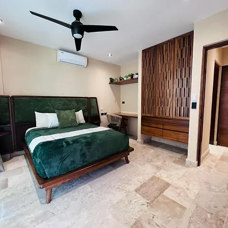 Charming Boutique Jungle Views Private Pool Apartment *