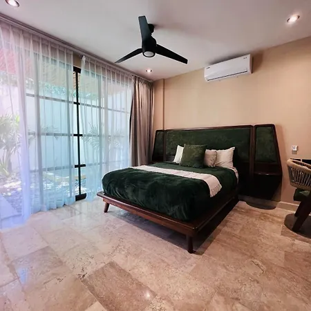 Charming Boutique Jungle Views Private Pool Apartment
