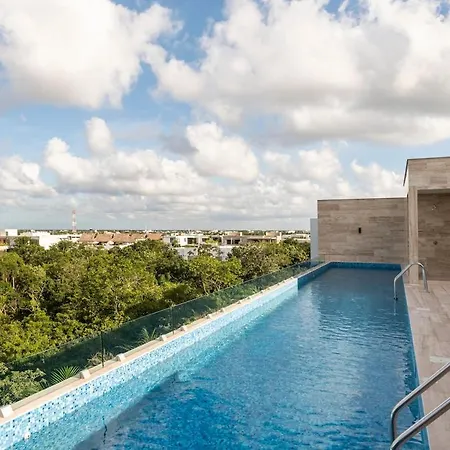 Brand New With King Bed And Rooftop Pool *