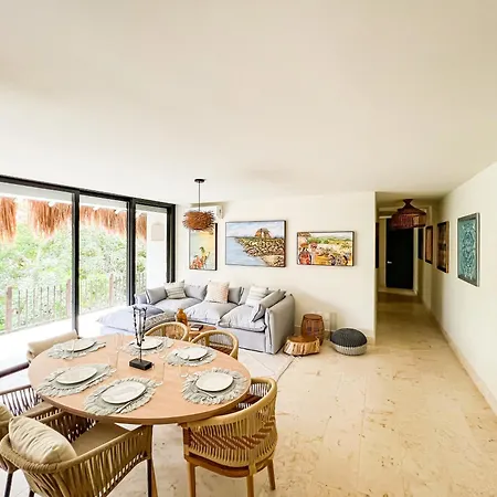 Apartment Stylish Mexican Interior Ph- Private Rooftop -gated Community *