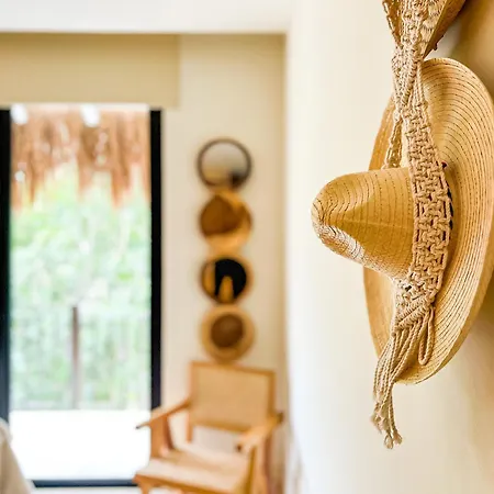 Stylish Mexican Interior Ph- Private Rooftop -gated Community