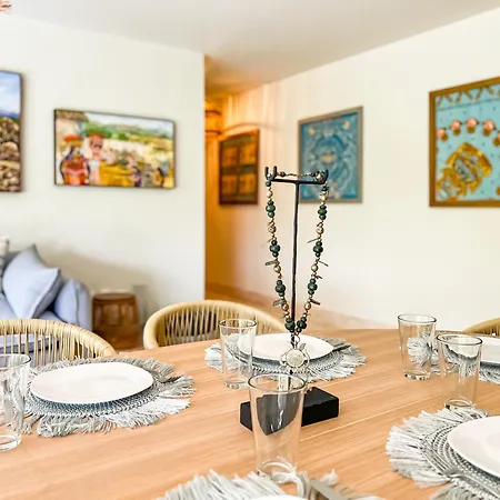 Stylish Mexican Interior Ph- Private Rooftop -gated Community Apartment