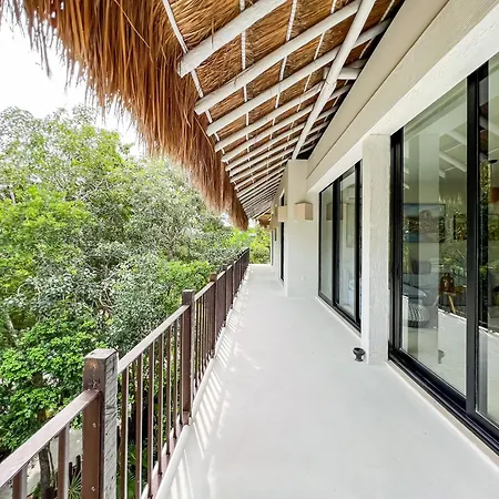 Stylish Mexican Interior Ph- Private Rooftop -gated Community *