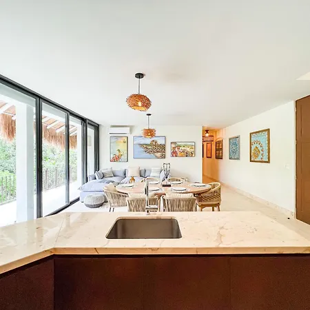 Stylish Mexican Interior Ph- Private Rooftop -gated Community Apartment