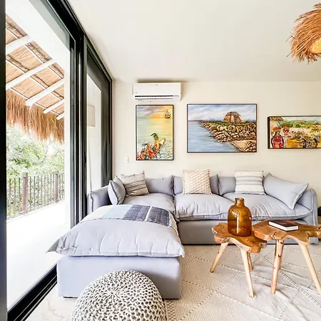Stylish Mexican Interior Ph- Private Rooftop -gated Community Apartment *