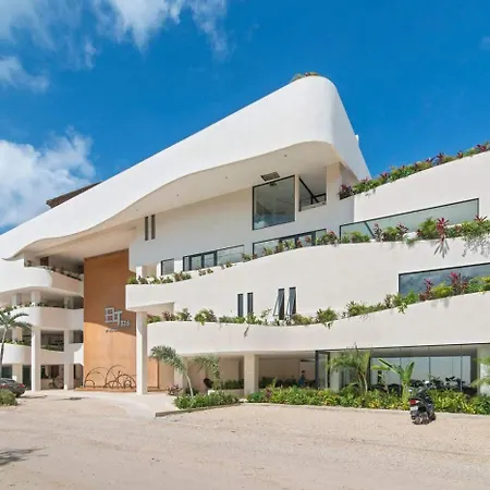 Private 2-level Ph Near Beaches & Zone