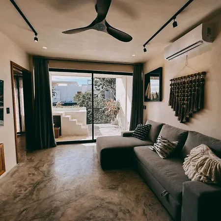 Luxury Penthouse W Jungle Views *