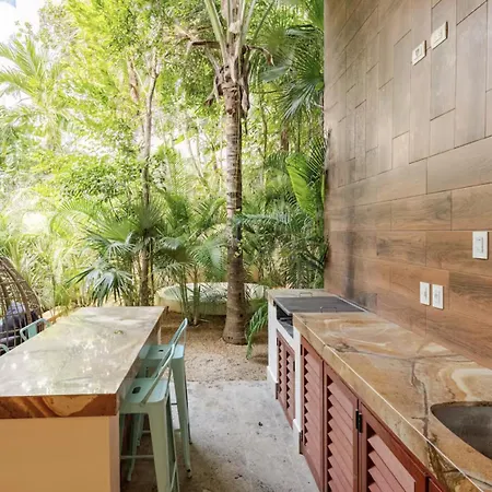 Sam Chak: Exclusive Retreat With Private Pool And Concierge
