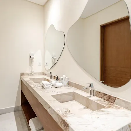 Sam Chak: Exclusive Retreat With Private Pool And Concierge Villa