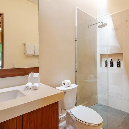Villa Enjoy Nature At Villa With 100 Year Old Tree, Private Pool & Concierge Service *