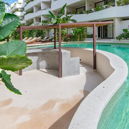 Guest - Elements Tulum