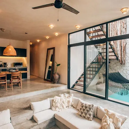 Jungle Rooftop -priv Pool-bathtub-jacuzzi 2a *
