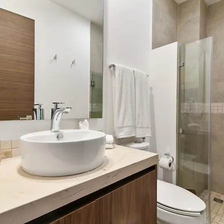 Encanto Private Balcony 2 Pools Gym Only 5 Minutes To Beaches * Tulum