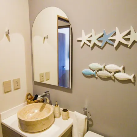 Apartment Seascape Near The With A Sea-view Rooftop And Infinity Pool *