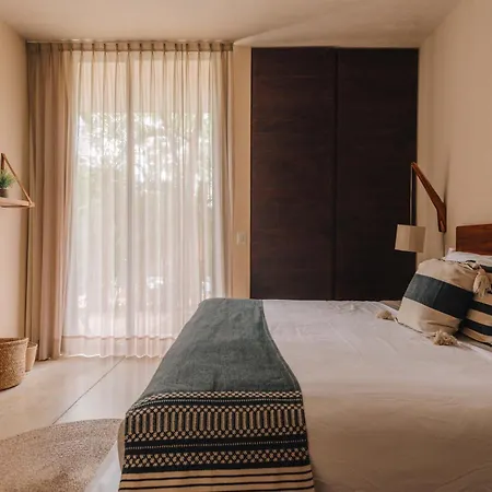 Watal - Relax, Unwind In Style And Comfort, Private Pool, 24hr Concierge *