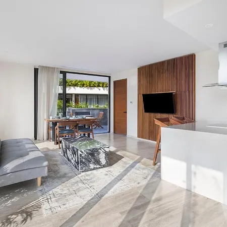Luxury 1-bedroom Oasis In Apartment Tulum
