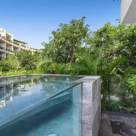 Luxury 1-bedroom Oasis In *