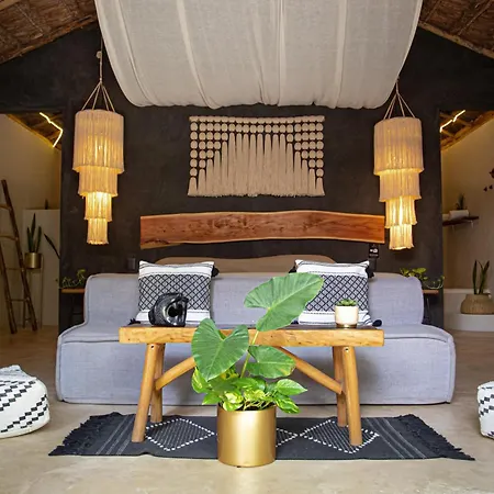 Hotel The Yellow Nest Tulum