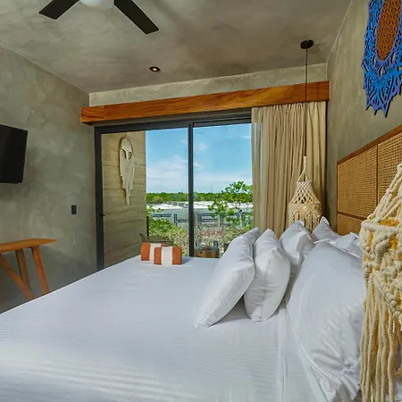 Apartahotel Impresionante Tuk 4*