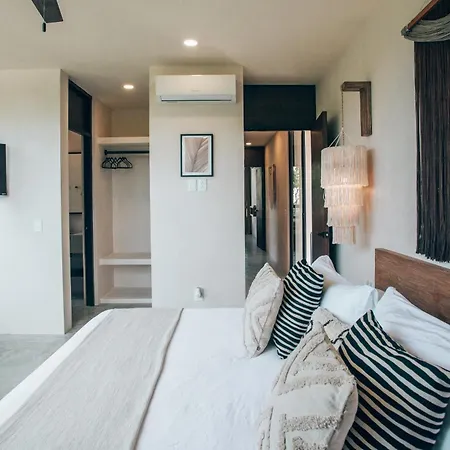 Boho Jungle - Pvt Pool -100mbs- Concierge 7a Villa