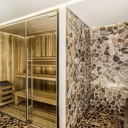 Apartment Main Street To The At Coba Av *