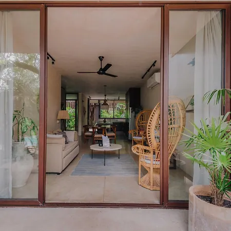 Aparthotel Quiet, Lux, Spacious And Comfy 2bd 2bth Condo,private Pool, Wifi, Ac, 24hr Security 4*