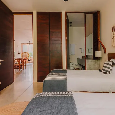Aparthotel Quiet, Lux, Spacious And Comfy 2bd 2bth Condo,private Pool, Wifi, Ac, 24hr Security 4*