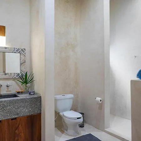 Alux, La Veleta Villa *