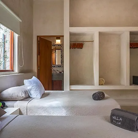 Alux, La Veleta Villa *