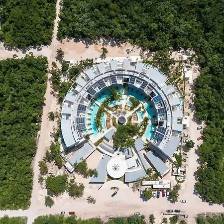 Park Lagunas Apartment